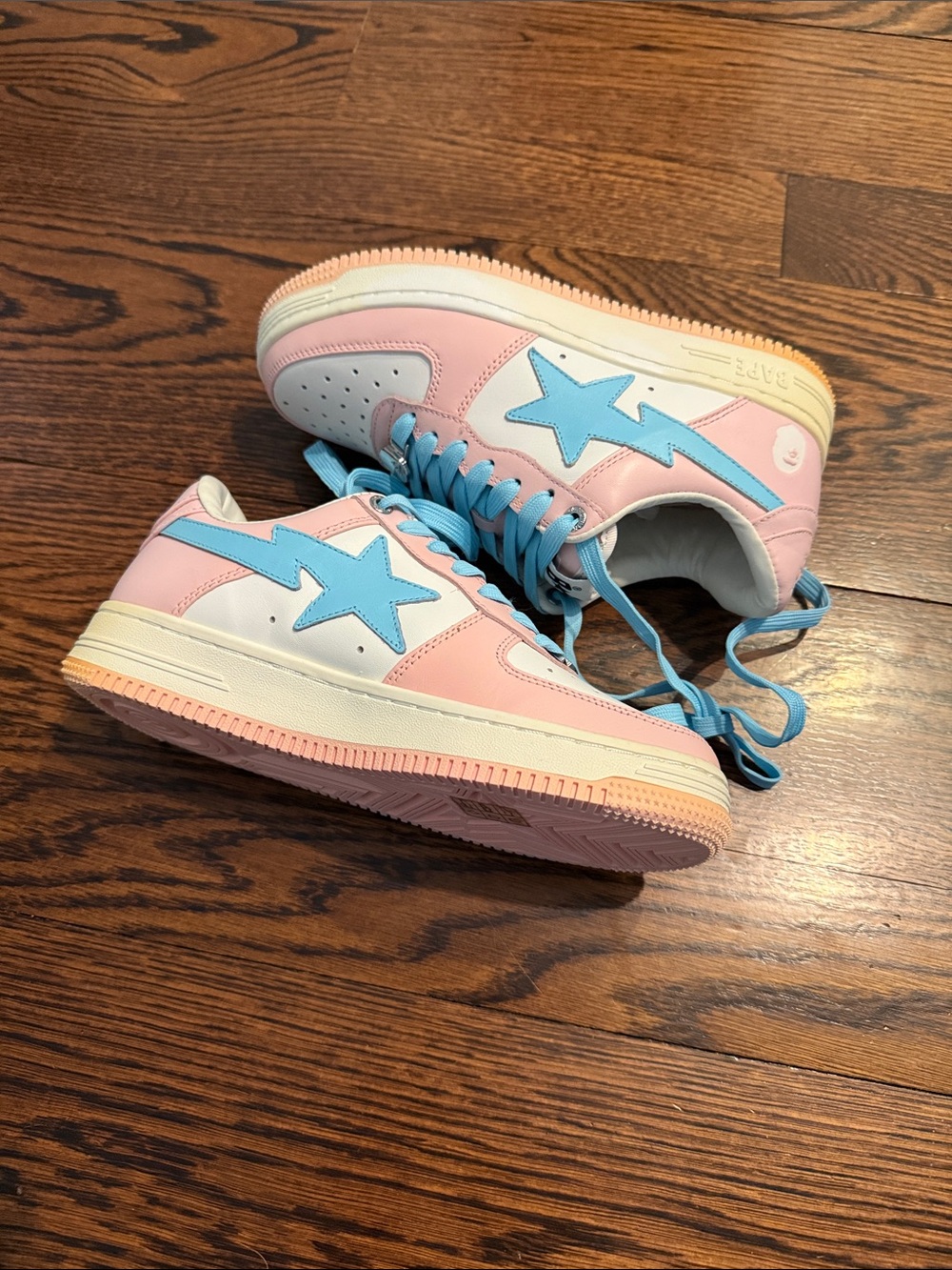Bape Kids Pink & Light Blue Low-Top Sneakers - Picture 2 of 3